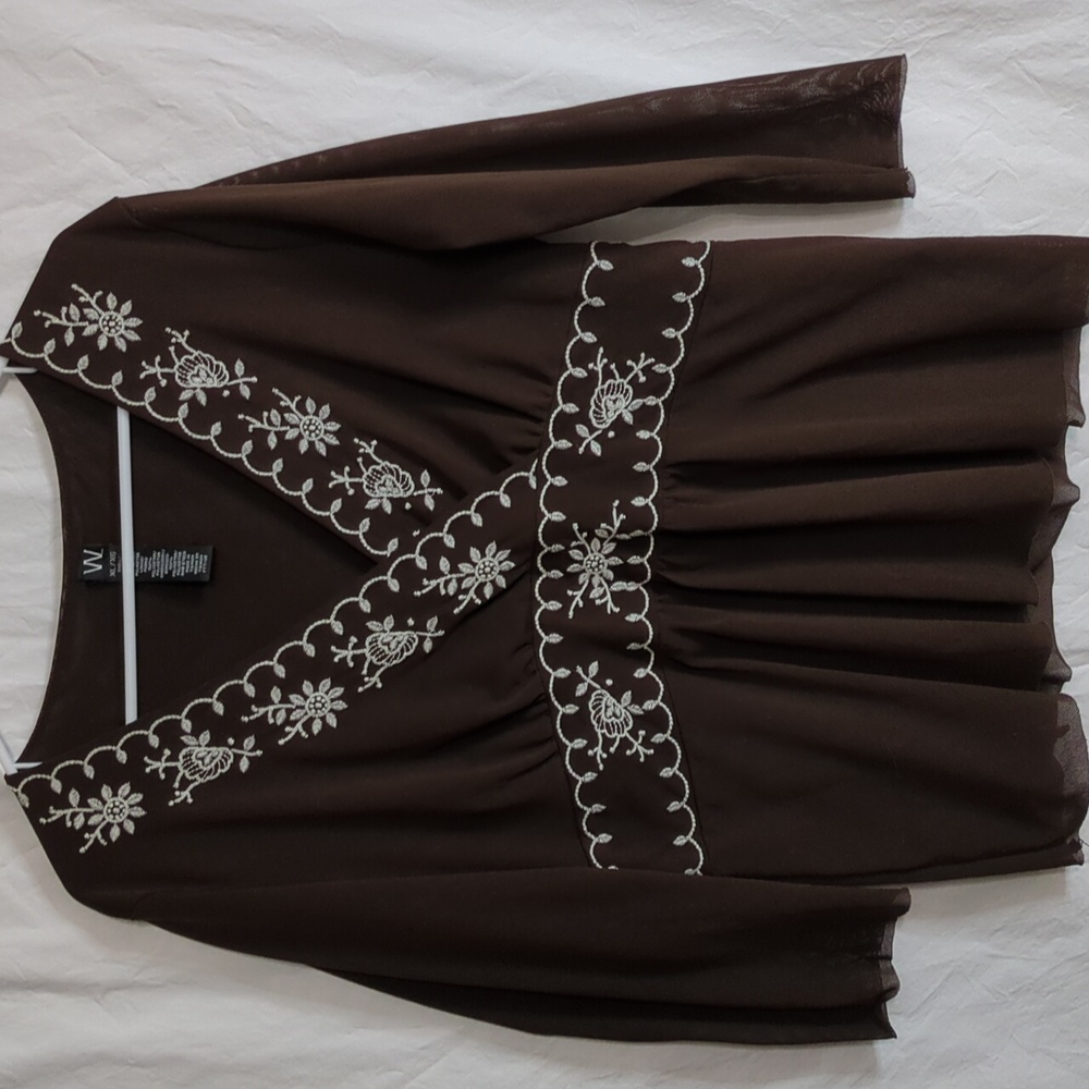 W | Brown Mesh Top with Folk Style Embroidery 3/4 Length Sleeves | XL